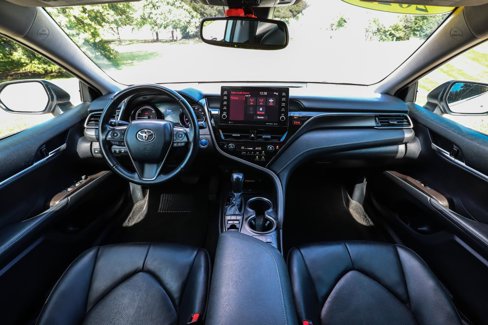 Used 2022 Toyota Camry XSE w/ Cold Weather Package image 2