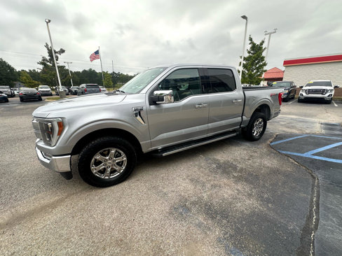 Used 2021 Ford F150 Lariat w/ Equipment Group 502A High image 5