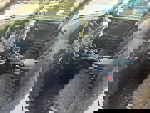 New 2026 Honda HR-V LX image 9