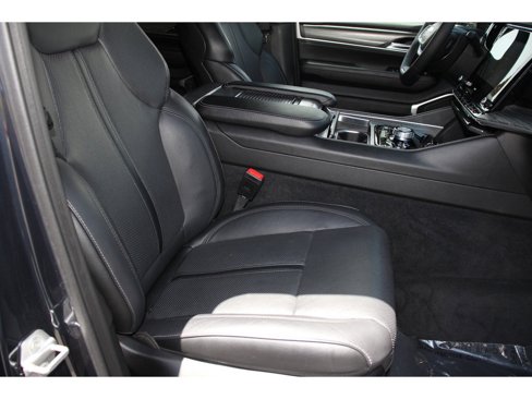 Used 2024 Jeep Wagoneer L Series III image 21