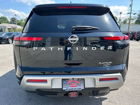 Used 2024 Nissan Pathfinder Platinum w/ Cargo Package image 5