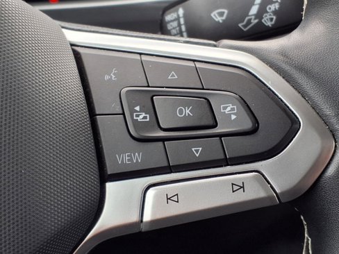 Certified 2022 Volkswagen Tiguan SE image 20