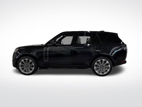 Used 2023 Land Rover Range Rover SE image 2