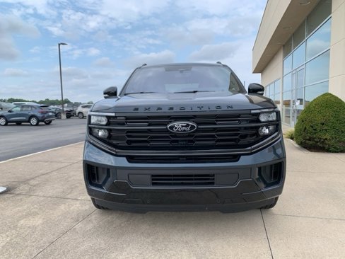 New 2025 Ford Expedition Platinum w/ Stealth Appearance Package image 8
