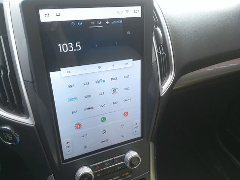 Used 2023 Ford Edge SE image 13