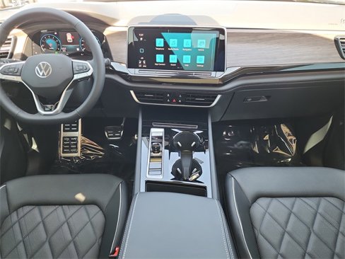 New 2025 Volkswagen Atlas SEL Premium R-Line image 21