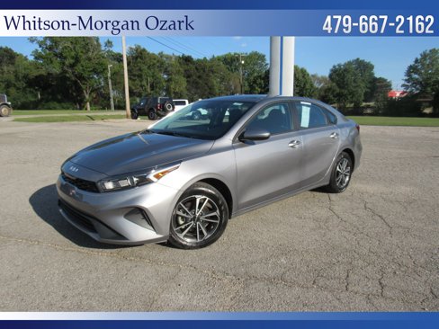 Used 2024 Kia Forte LXS image 3