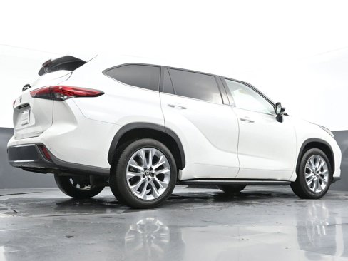 Used 2022 Toyota Highlander Limited image 64