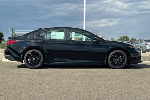 New 2026 Toyota Camry SE image 3