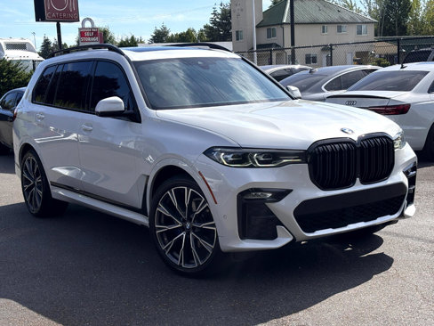 Used 2022 BMW X7 xDrive40i w/ M Sport Package image 18