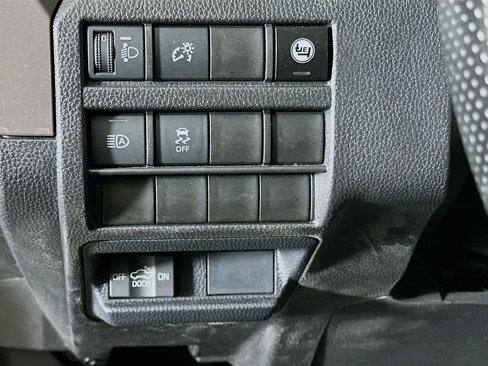 Used 2025 Toyota Tacoma SR5 image 17