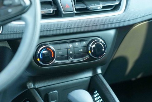 Used 2025 Chevrolet TrailBlazer LS w/ LS Convenience Package image 24