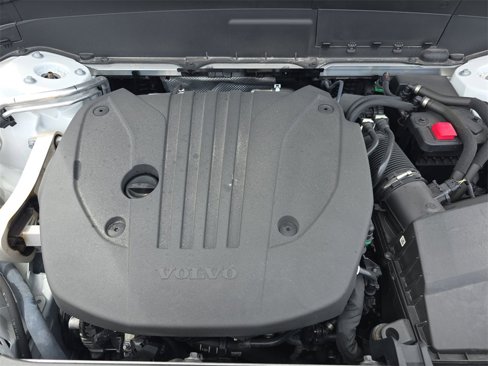 Used 2024 Volvo XC90 B5 Plus image 24