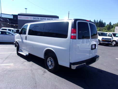 Used 2016 Chevrolet Express 3500 LT w/ LT Preferred Equipment Group image 9