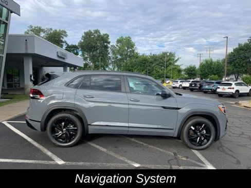 New 2025 Volkswagen Atlas Cross Sport SEL R-Line image 2