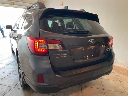 Used 2017 Subaru Outback 3.6R Limited image 50