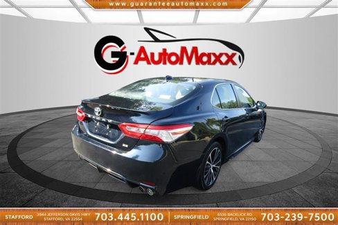 Used 2020 Toyota Camry SE image 5
