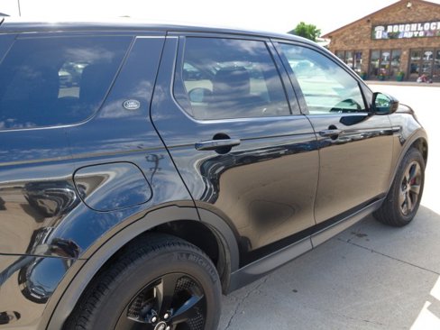 Used 2023 Land Rover Discovery Sport S image 9