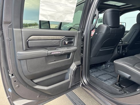 New 2025 RAM 3500 Limited image 10