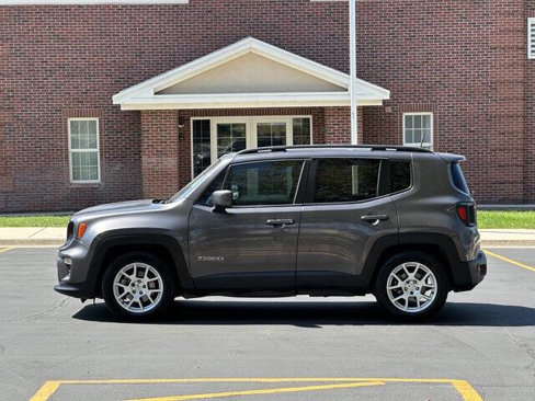 Used 2020 Jeep Renegade Latitude w/ Popular Equipment Group image 8