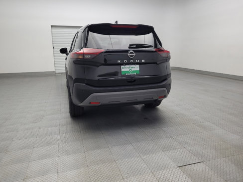 Used 2023 Nissan Rogue S image 6