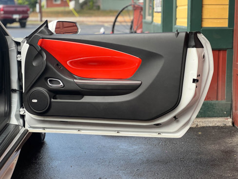 Used 2011 Chevrolet Camaro SS image 25