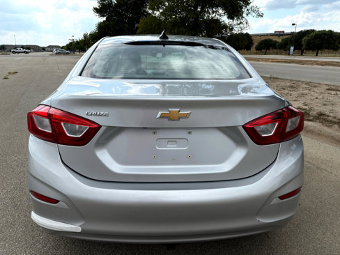 Used 2017 Chevrolet Cruze LS image 5
