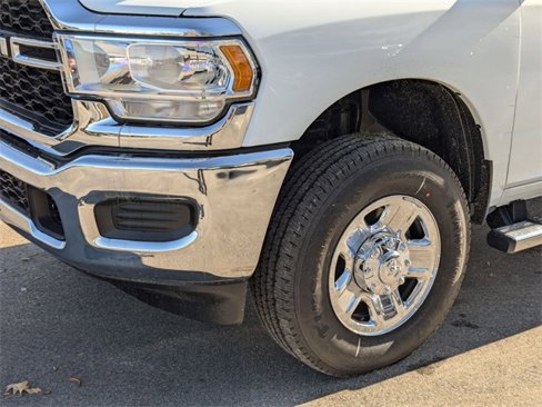 New 2024 RAM 2500 Tradesman w/ Chrome Appearance Group image 8