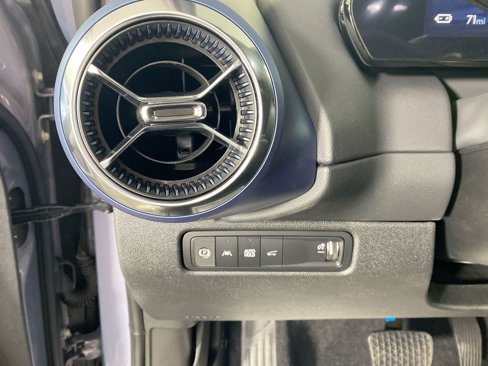 New 2025 Chevrolet Equinox EV LT w/ Convenience Package II image 18