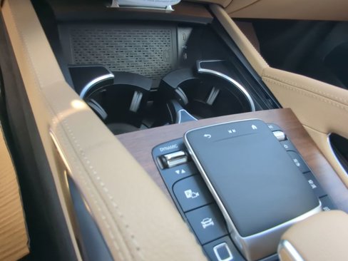 New 2026 Mercedes-Benz GLS 450 4MATIC image 9