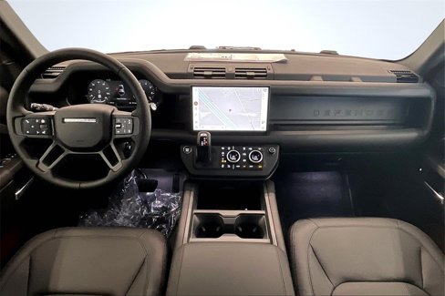 New 2025 Land Rover Defender 110 X-Dynamic SE image 5
