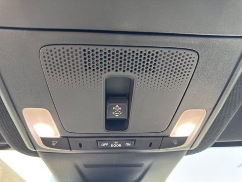 Used 2025 Honda CR-V Sport-L image 25