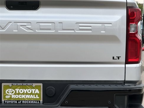 Used 2021 Chevrolet Silverado 1500 LT Trail Boss w/ Convenience Package II image 6