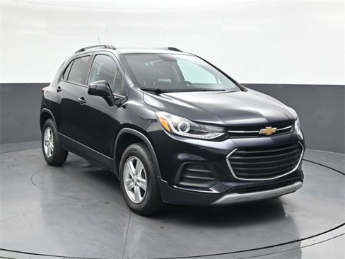 Used 2021 Chevrolet Trax LT image 2