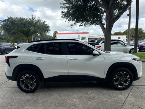 Used 2025 Chevrolet Trax LT image 5