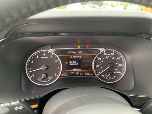 New 2025 Nissan Pathfinder SV w/ SV Premium Package image 18