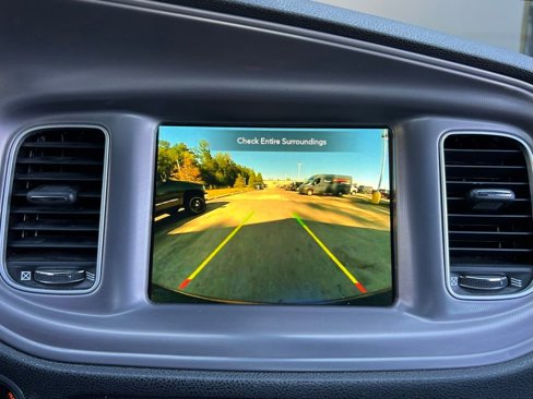 Used 2023 Dodge Charger SXT image 17