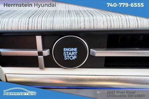 Used 2025 Hyundai Santa Fe Calligraphy image 19