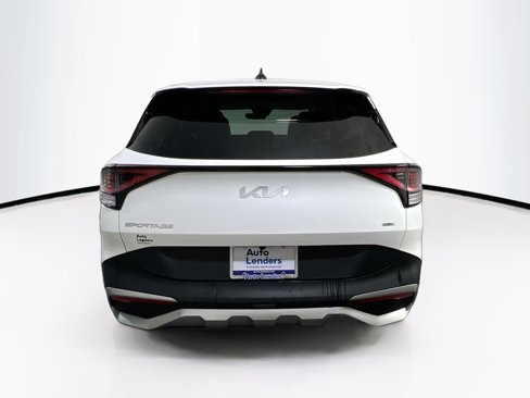 Used 2023 Kia Sportage LX image 6
