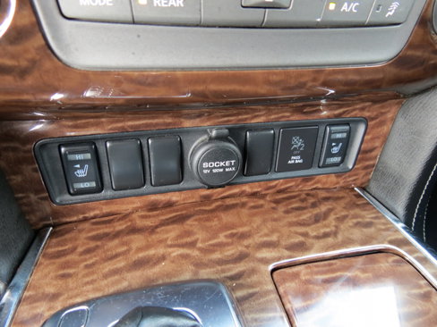 Used 2017 Nissan Armada SL w/ Interior Lighting Package image 19
