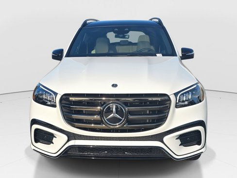 New 2026 Mercedes-Benz GLS 580 4MATIC image 2