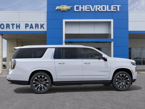 New 2026 Chevrolet Suburban High Country image 5
