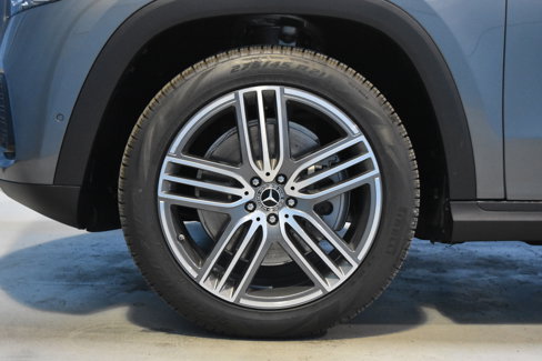 New 2026 Mercedes-Benz GLS 450 4MATIC image 23