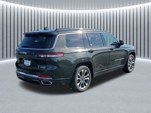 New 2025 Jeep Grand Cherokee L Overland w/ Advanced Protech Group III image 5