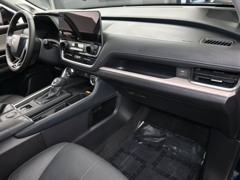 Used 2025 Toyota Grand Highlander AWD Hybrid image 47