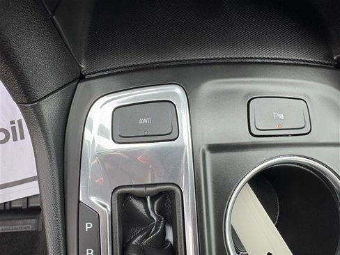 Used 2024 Chevrolet Equinox LT image 18