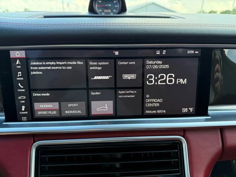 Used 2018 Porsche Panamera 4S image 29