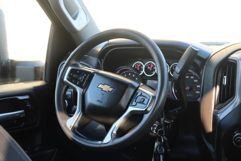 Used 2022 Chevrolet Silverado 2500 Custom w/ Custom Value Package image 13