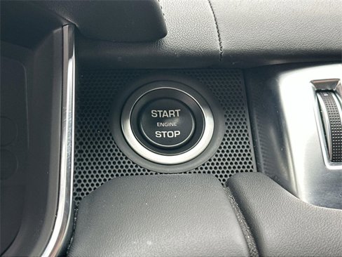 Used 2019 Land Rover Range Rover Sport HSE Dynamic image 16
