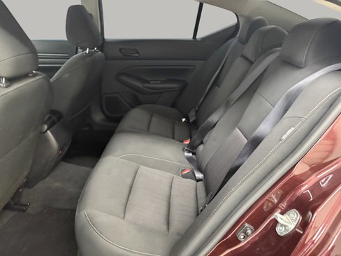 Used 2024 Nissan Altima 2.5 SV image 12